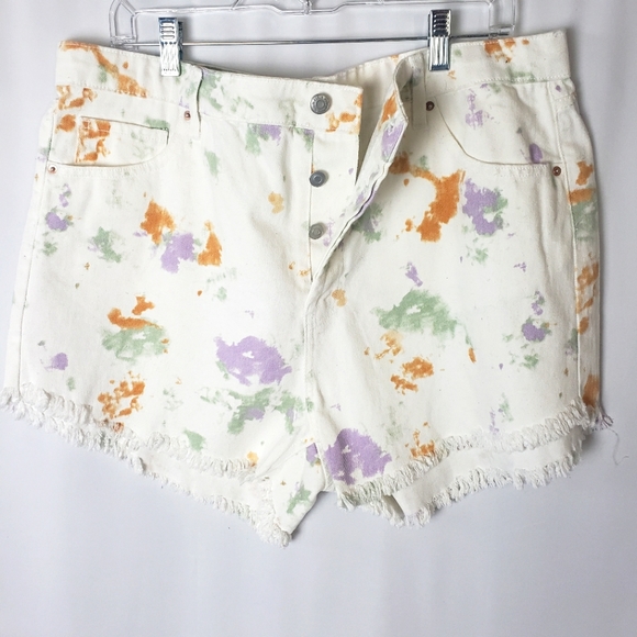Wild Fable; High Rise; Jean Shorts; White with Flower Pattern; Tie Dye; - Picture 6 of 7